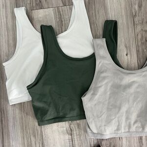 Areie - 3 sports bras -